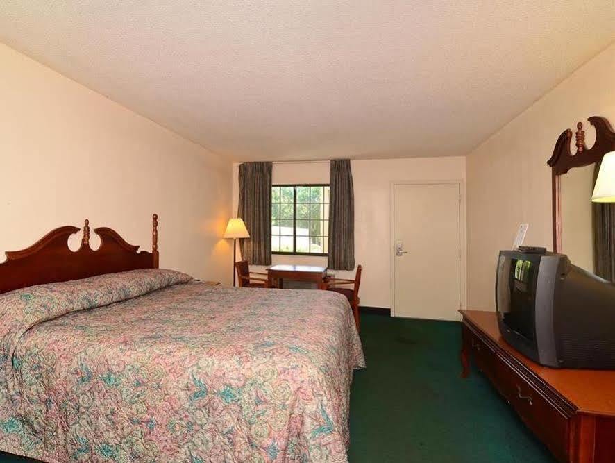 Rodeway Inn ناشفيل المظهر الخارجي الصورة